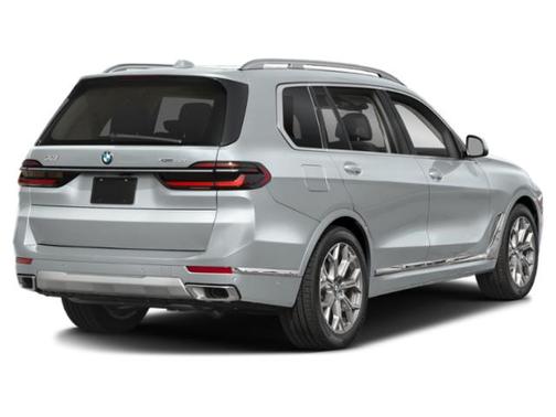 Skyscraper Grey Metallic 2026 BMW X7 M60i