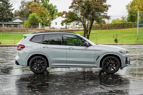 2023 BMW X3 M40i