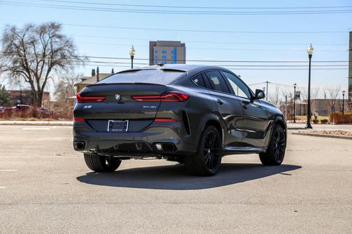 Dravit Grey Metallic 2026 BMW X6 xDrive40i