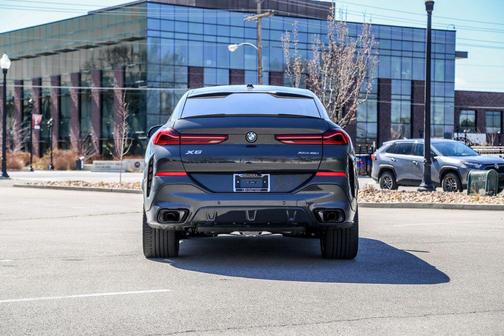 Dravit Grey Metallic 2026 BMW X6 xDrive40i