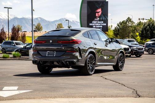 Dravit Grey Metallic 2026 BMW X6 M60i