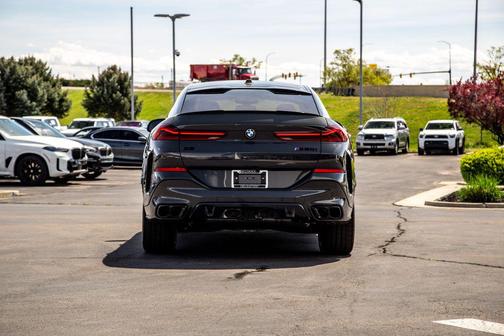 Dravit Grey Metallic 2026 BMW X6 M60i