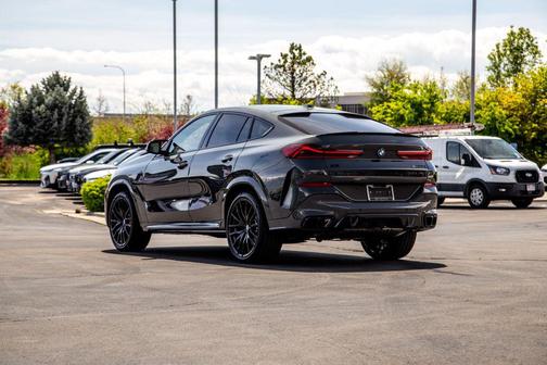 Dravit Grey Metallic 2026 BMW X6 M60i