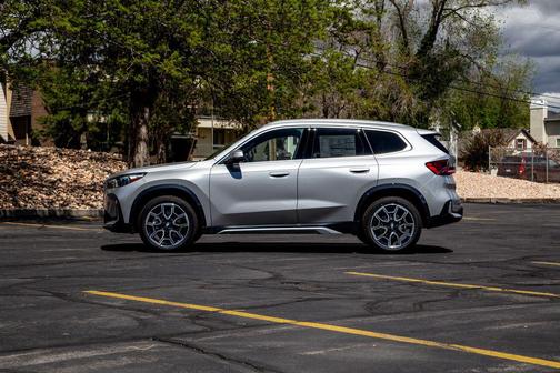 Space Silver Metallic 2026 BMW X1 xDrive28i