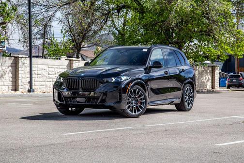 Black Sapphire Metallic 2026 BMW X5 PHEV xDrive50e
