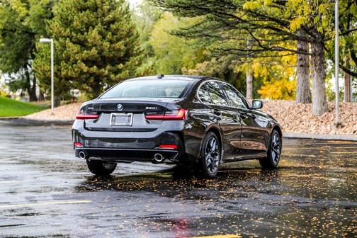 2026 BMW 330 xDrive NA