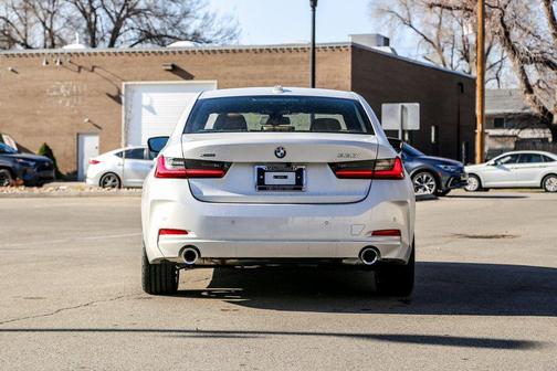 Mineral White Metallic 2026 BMW 330 xDrive NA