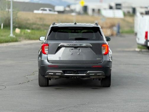 Carbonized Gray Metallic 2023 Ford Explorer XLT