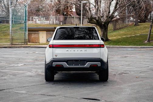 2022 Rivian R1T Adventure