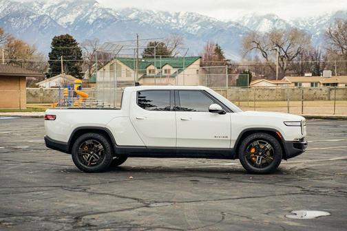 2022 Rivian R1T Adventure