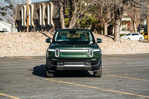 2023 Rivian R1T Adventure