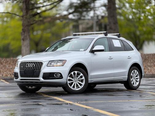 Silver 2014 Audi Q5 2.0T Premium