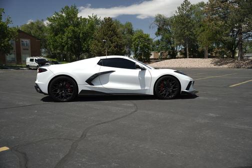 Arctic White 2020 Chevrolet Corvette Stingray w/3LT
