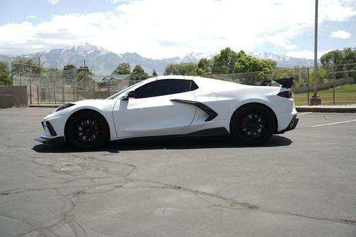 Arctic White 2020 Chevrolet Corvette Stingray w/3LT