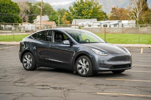 2021 Tesla Model Y Long Range Dual Motor All-Wheel Drive