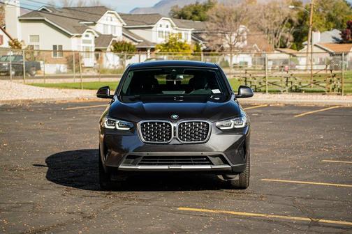 2023 BMW X4 xDrive30i