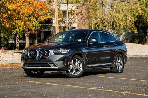 2023 BMW X4 xDrive30i