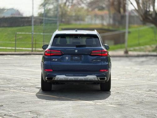 Blue Metallic 2023 BMW X5 PHEV xDrive45e