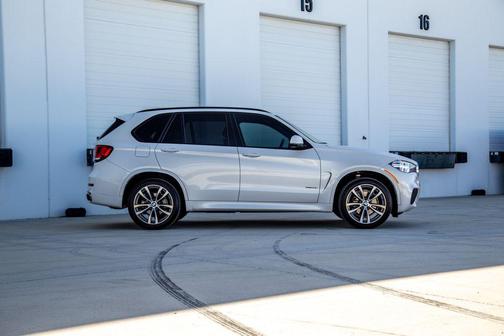 White Metallic 2017 BMW X5 xDrive35i