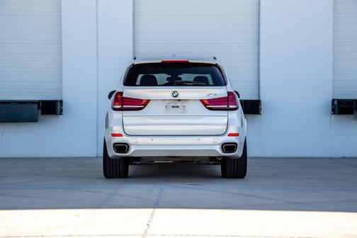 White Metallic 2017 BMW X5 xDrive35i
