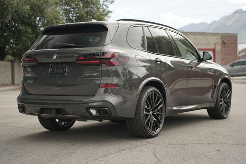 Dravit Grey Metallic 2026 BMW X5 xDrive40i