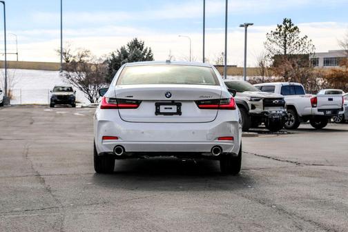 Mineral White Metallic 2026 BMW 330 xDrive NA
