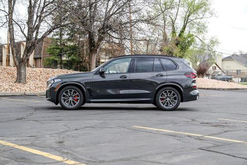 Dravit Grey Metallic 2026 BMW X5 PHEV xDrive50e