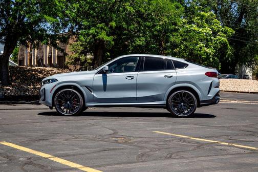 Brooklyn Grey Metallic 2027 BMW X6 xDrive40i