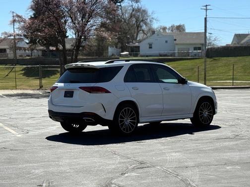 Polar White 2021 Mercedes-Benz GLE 350 4MATIC