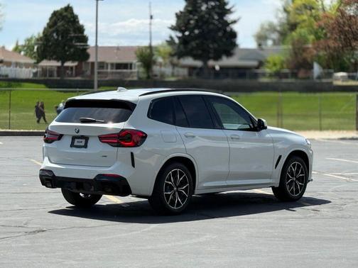 Alpine White 2023 BMW X3 xDrive30i