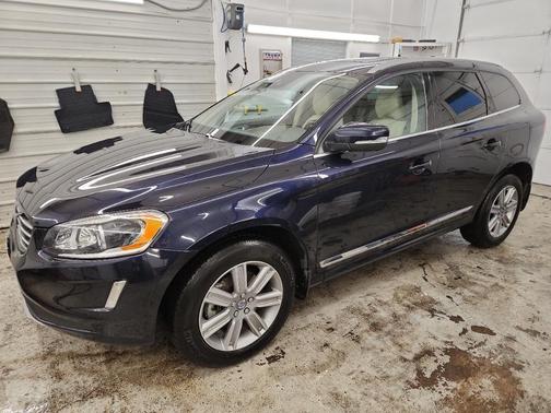 2016 Volvo XC60 T6 Platinum
