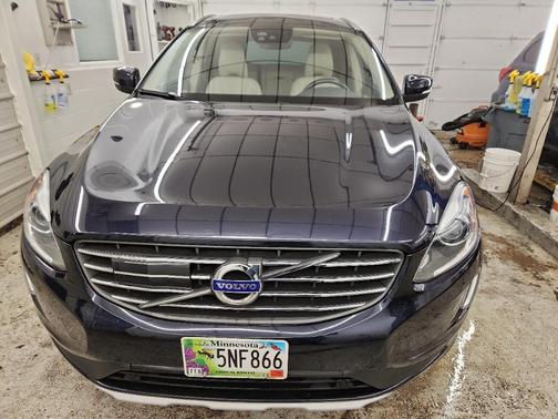 2016 Volvo XC60 T6 Platinum