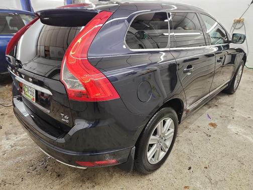 2016 Volvo XC60 T6 Platinum