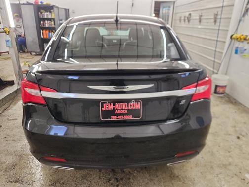 2013 Chrysler 200 Limited