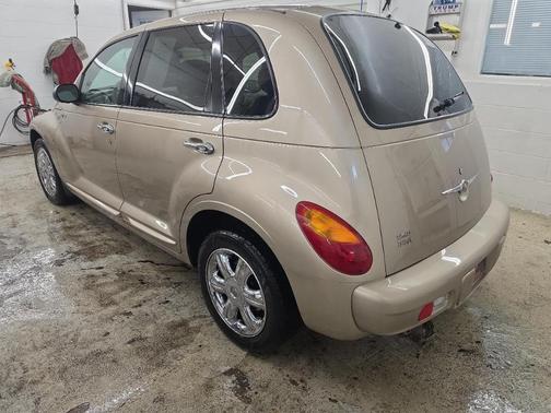 Gold 2003 Chrysler PT Cruiser Limited
