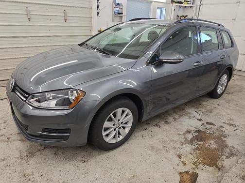 2017 Volkswagen Golf SportWagen TSI S