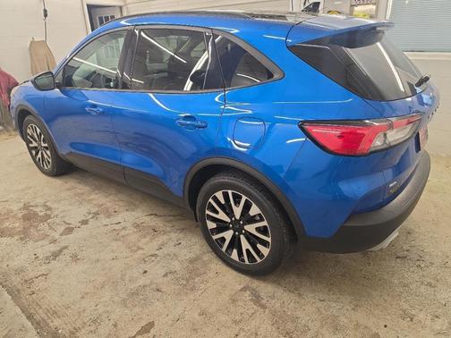 Black 2020 Ford Escape SE Sport Hybrid