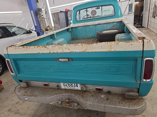 1966 Ford F-250 Super Duty