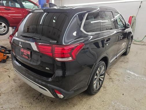 2020 Mitsubishi Outlander SEL
