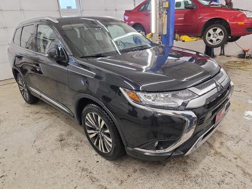 2020 Mitsubishi Outlander SEL