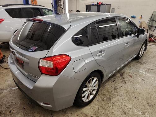 2013 Subaru Impreza 2.0i Premium
