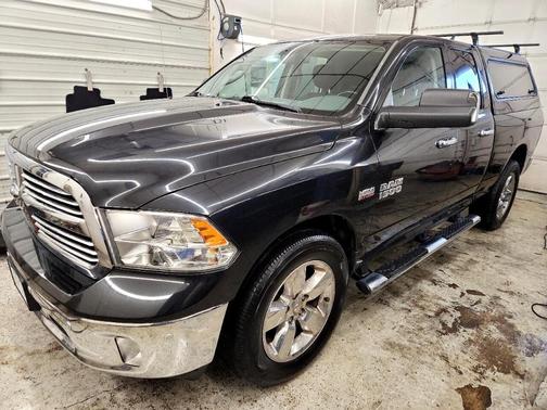 2017 RAM 1500 SLT