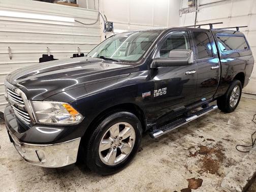2017 RAM 1500 SLT