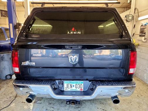 2017 RAM 1500 SLT