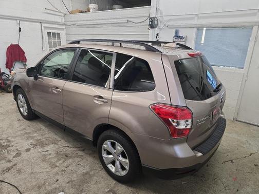 Burnished Bronze Metallic 2016 Subaru Forester 2.5i Premium