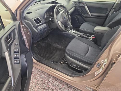 Burnished Bronze Metallic 2016 Subaru Forester 2.5i Premium