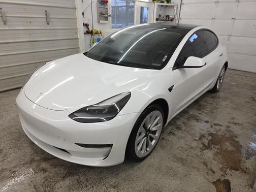 2022 Tesla Model 3 Base