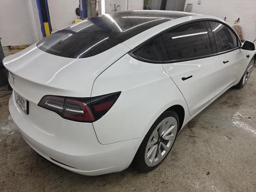 2022 Tesla Model 3 Base