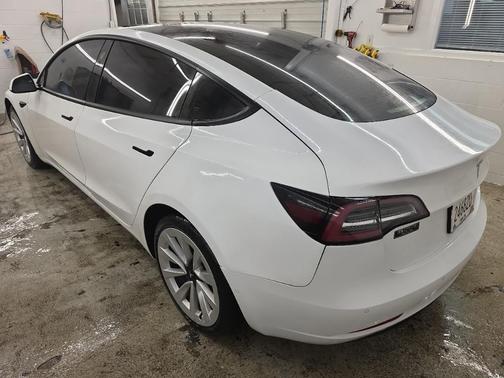 2022 Tesla Model 3 Base