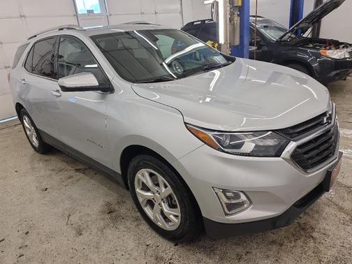 Silver 2019 Chevrolet Equinox 2LT
